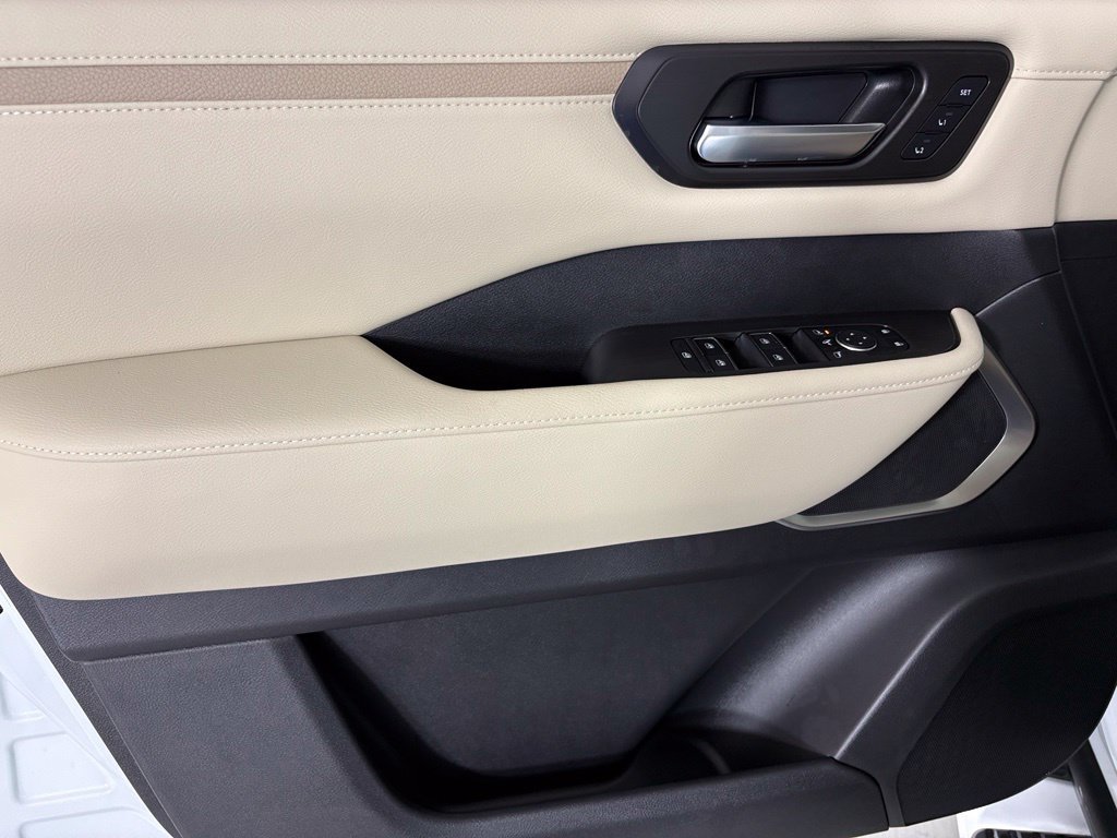 New 2026 Nissan Armada Platinum Reserve AWD/4WD image 14