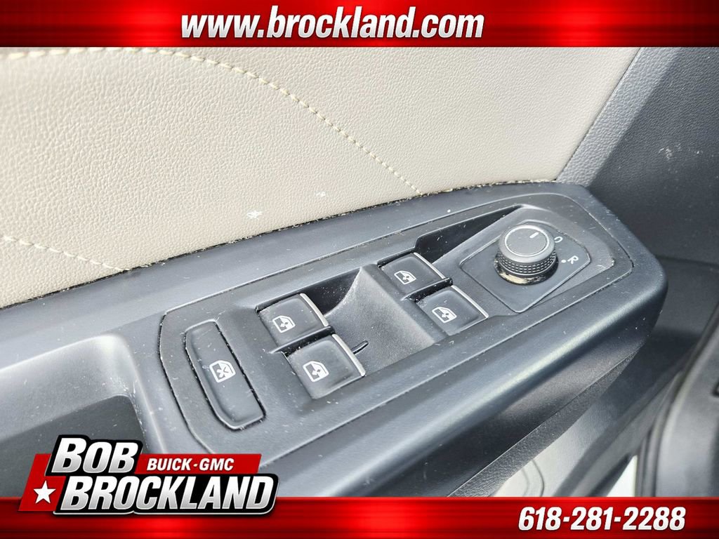 Used 2021 Volkswagen Atlas Cross Sport SE image 33