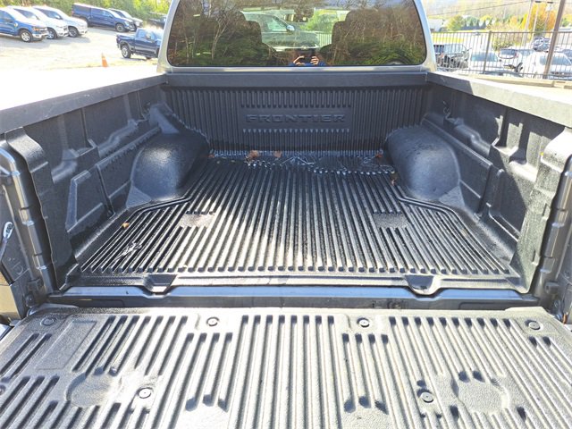 Used 2023 Nissan Frontier SV image 25