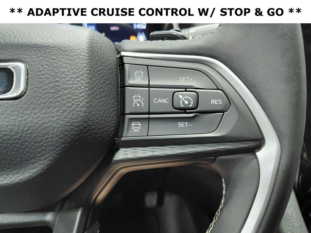 Used 2024 Jeep Grand Cherokee L Laredo AWD/4WD image 9