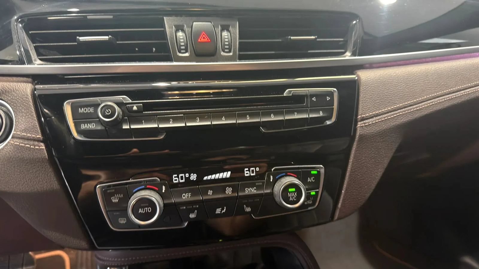 Used 2018 BMW X2 sDrive28i FWD image 16