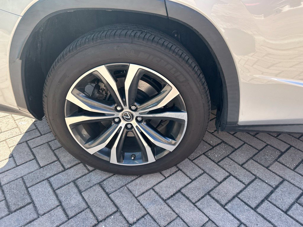 Used 2018 Lexus RX 350L FWD image 10