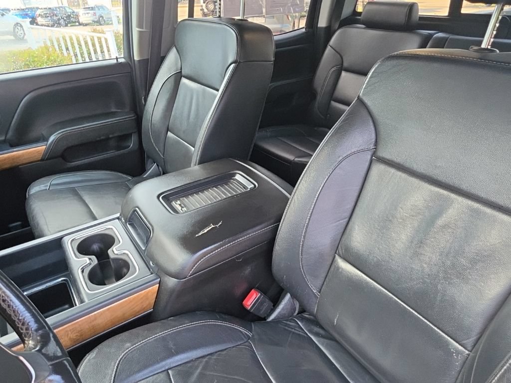 Used 2018 Chevrolet Silverado 2500 LTZ w/ LTZ Plus Package AWD/4WD image 23