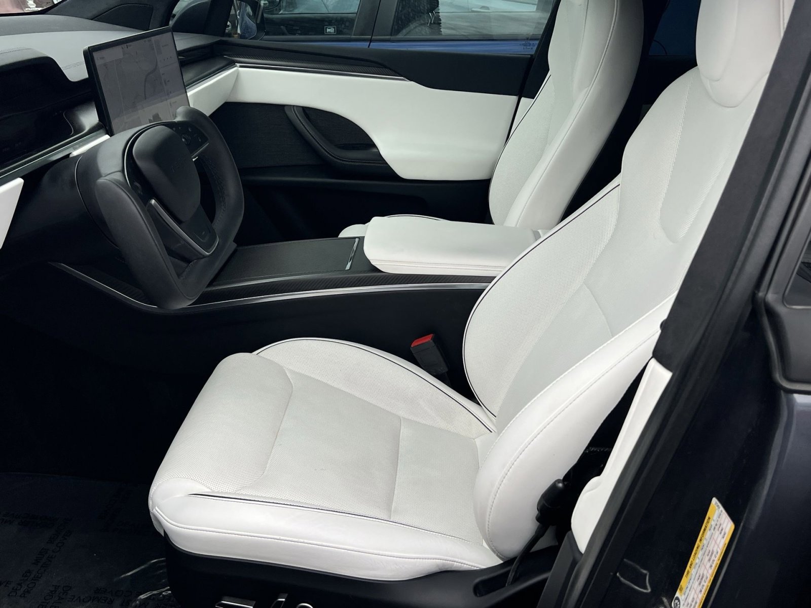 Used 2023 Tesla Model X Plaid image 10