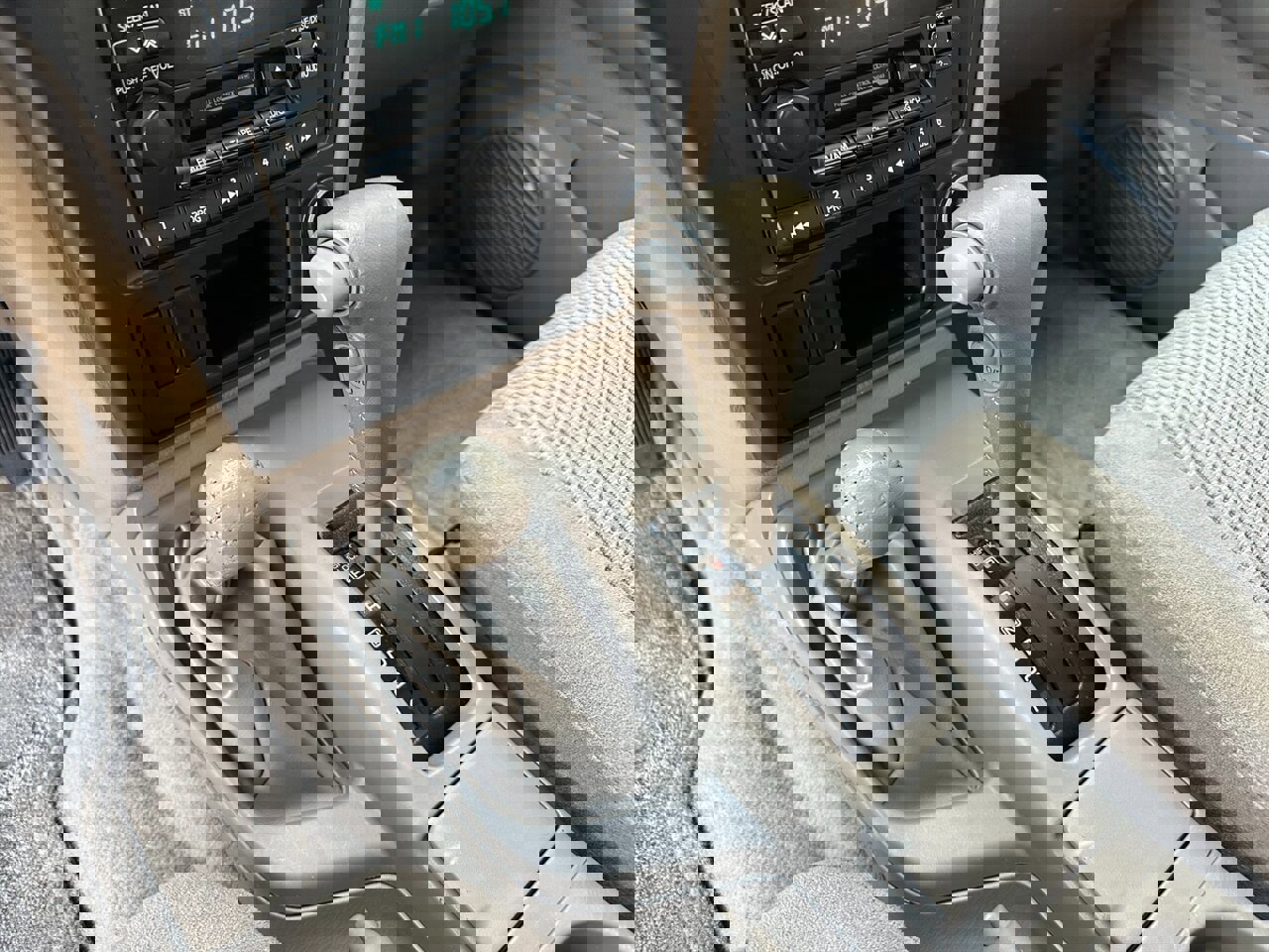 Used 2004 Nissan Pathfinder SE image 20