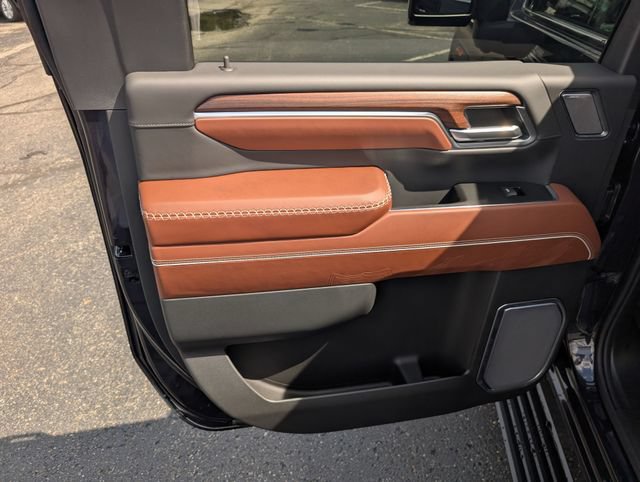 New 2026 GMC Sierra 2500 Denali Ultimate AWD/4WD image 11