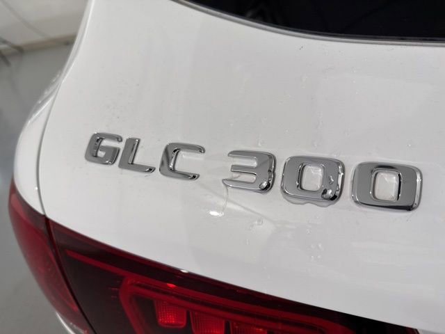 Used 2022 Mercedes-Benz GLC 300 w/ Premium Package Lite image 11