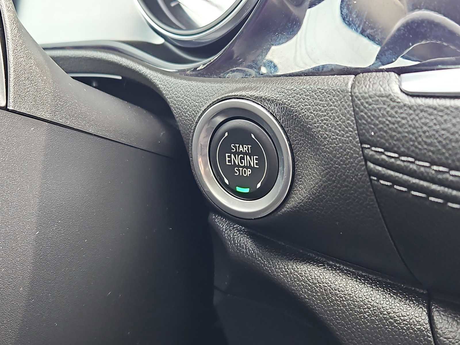 Used 2020 Buick Encore GX Essence w/ Experience Buick Package image 28