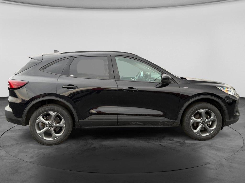 Used 2025 Ford Escape ST-Line Select AWD/4WD image 11