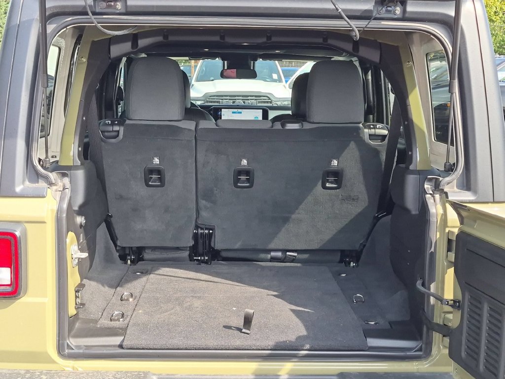 Certified 2025 Jeep Wrangler Unlimited Sport AWD/4WD image 10