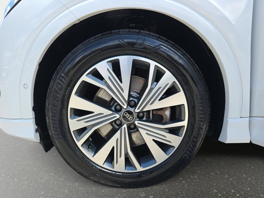 Used 2023 Audi Q4 e-tron Premium Plus w/ Premium Plus RWD image 36