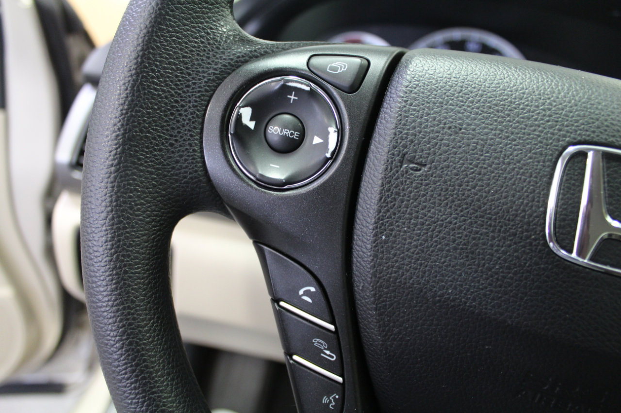 Used 2014 Honda Accord LX image 10