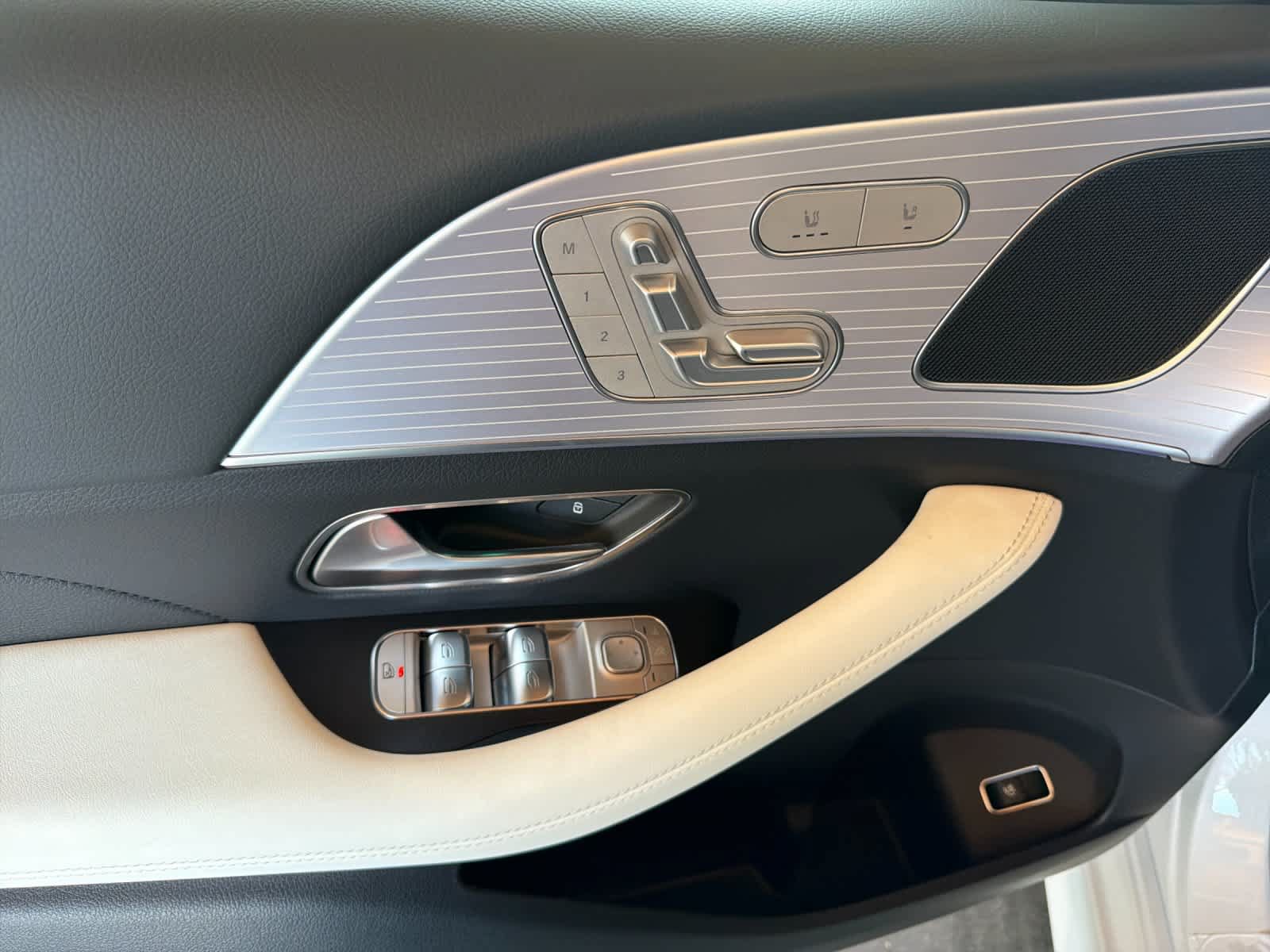 New 2027 Mercedes-Benz GLE 450 4MATIC Coupe image 10