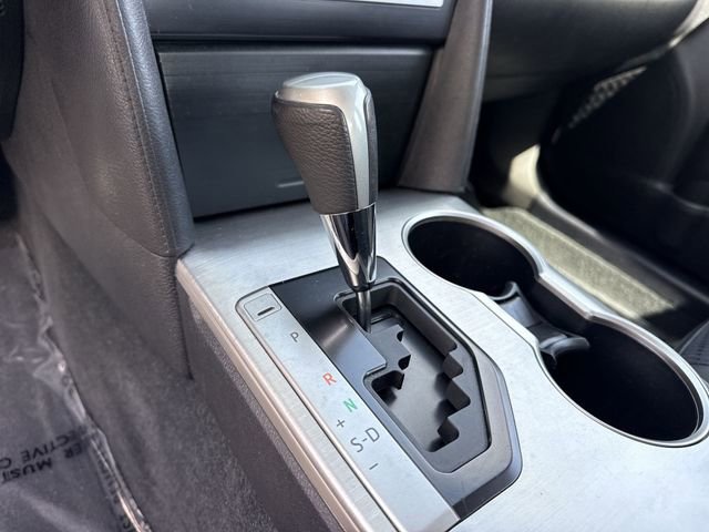 Used 2012 Toyota Camry SE image 19