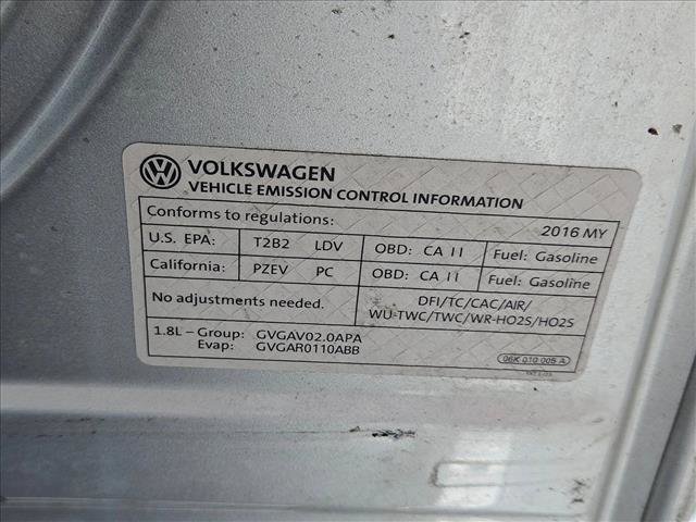 Used 2016 Volkswagen Golf S FWD image 21