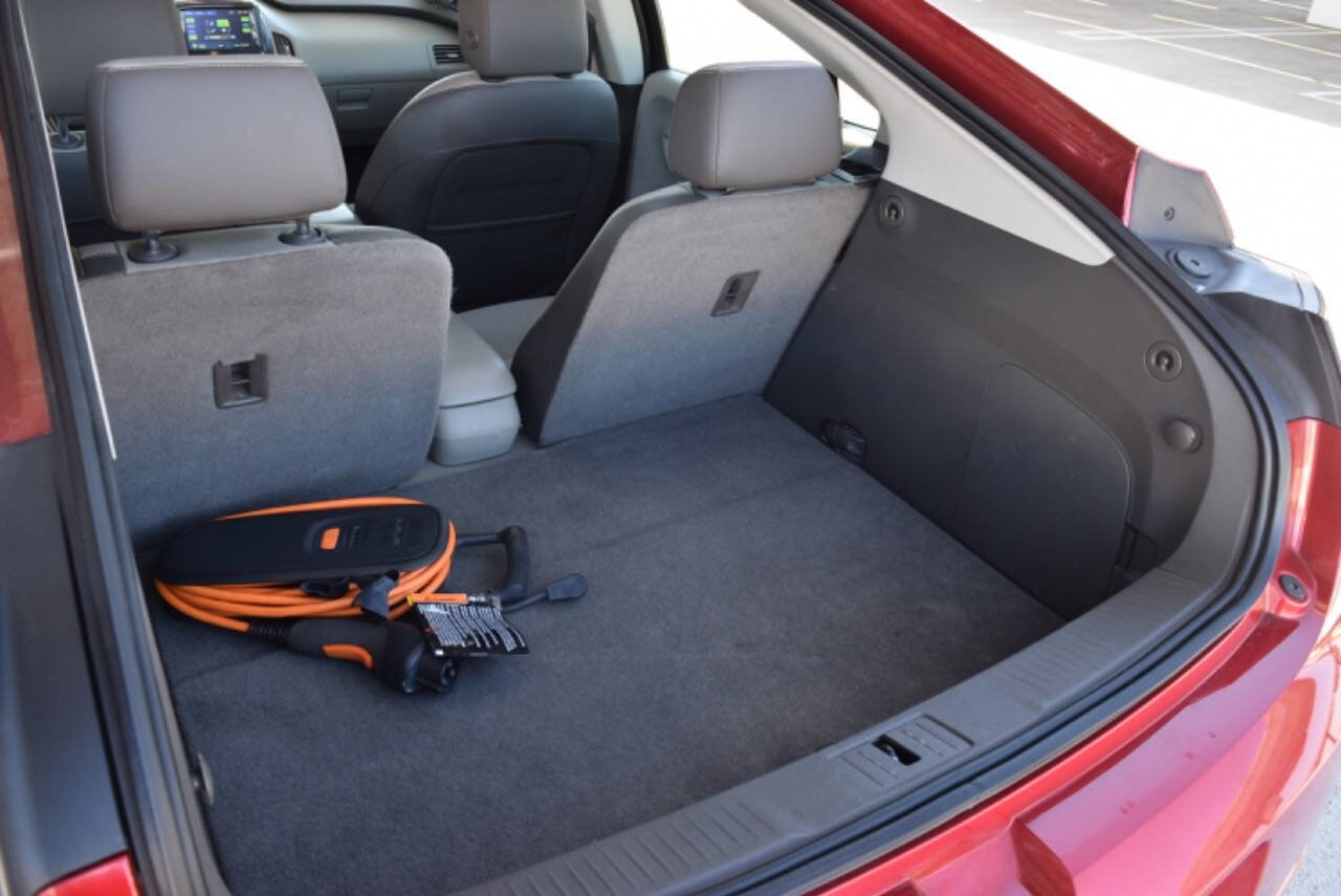 Used 2013 Chevrolet Volt Premium w/ Premium Trim Package image 21