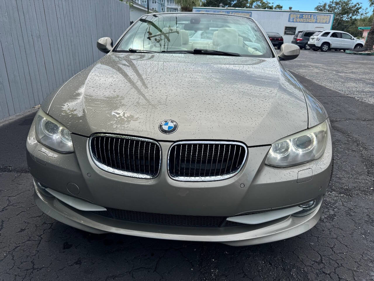 Used 2011 BMW 328i Convertible image 13