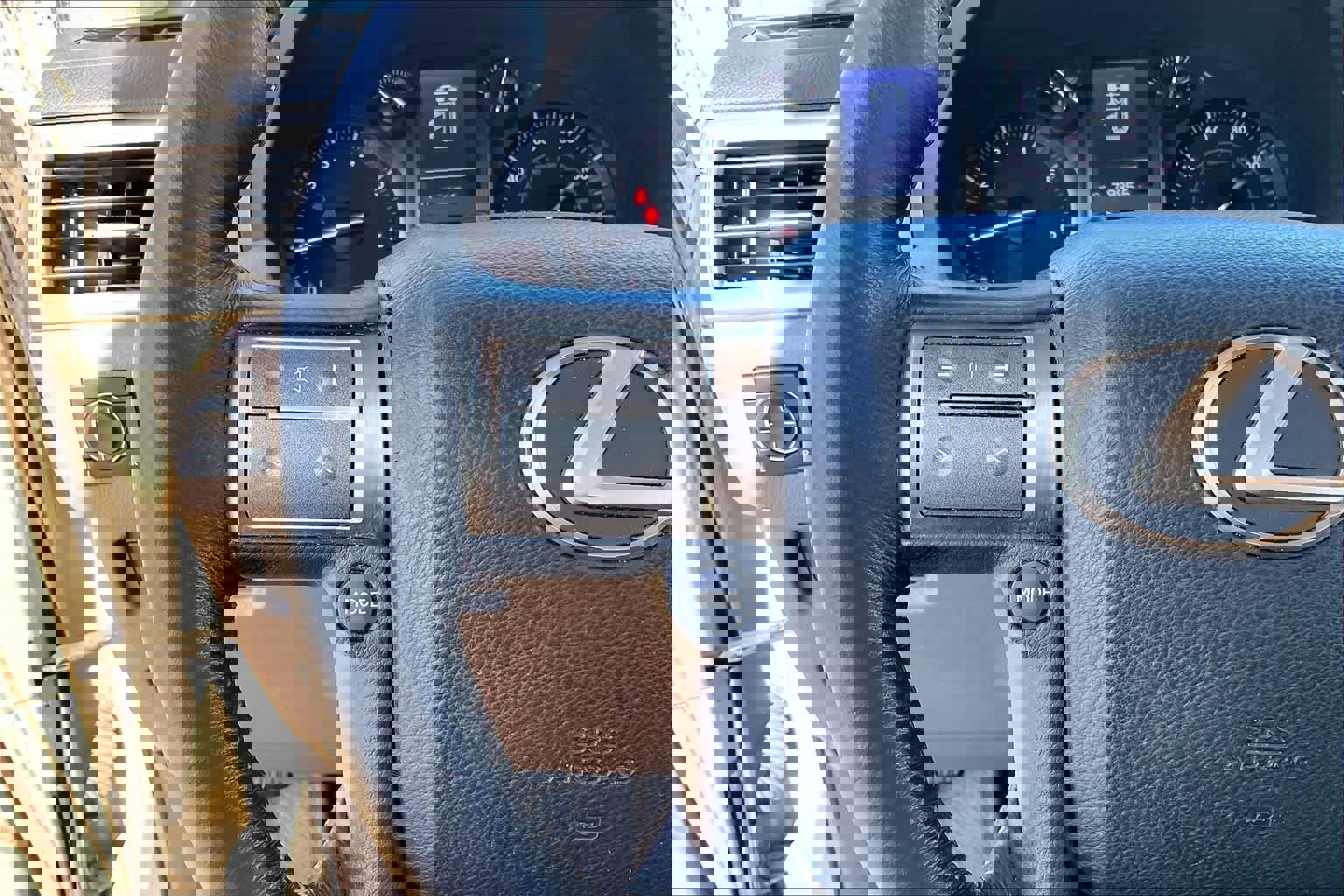 Used 2016 Lexus GX 460 image 20