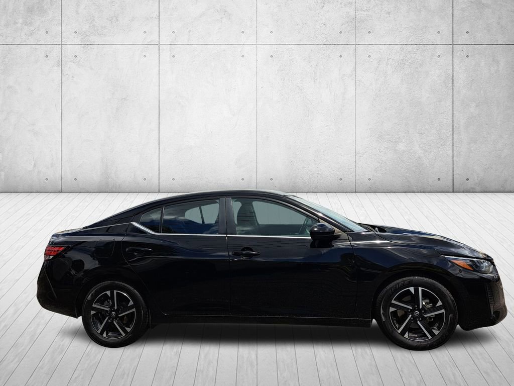 Used 2024 Nissan Sentra SV image 4