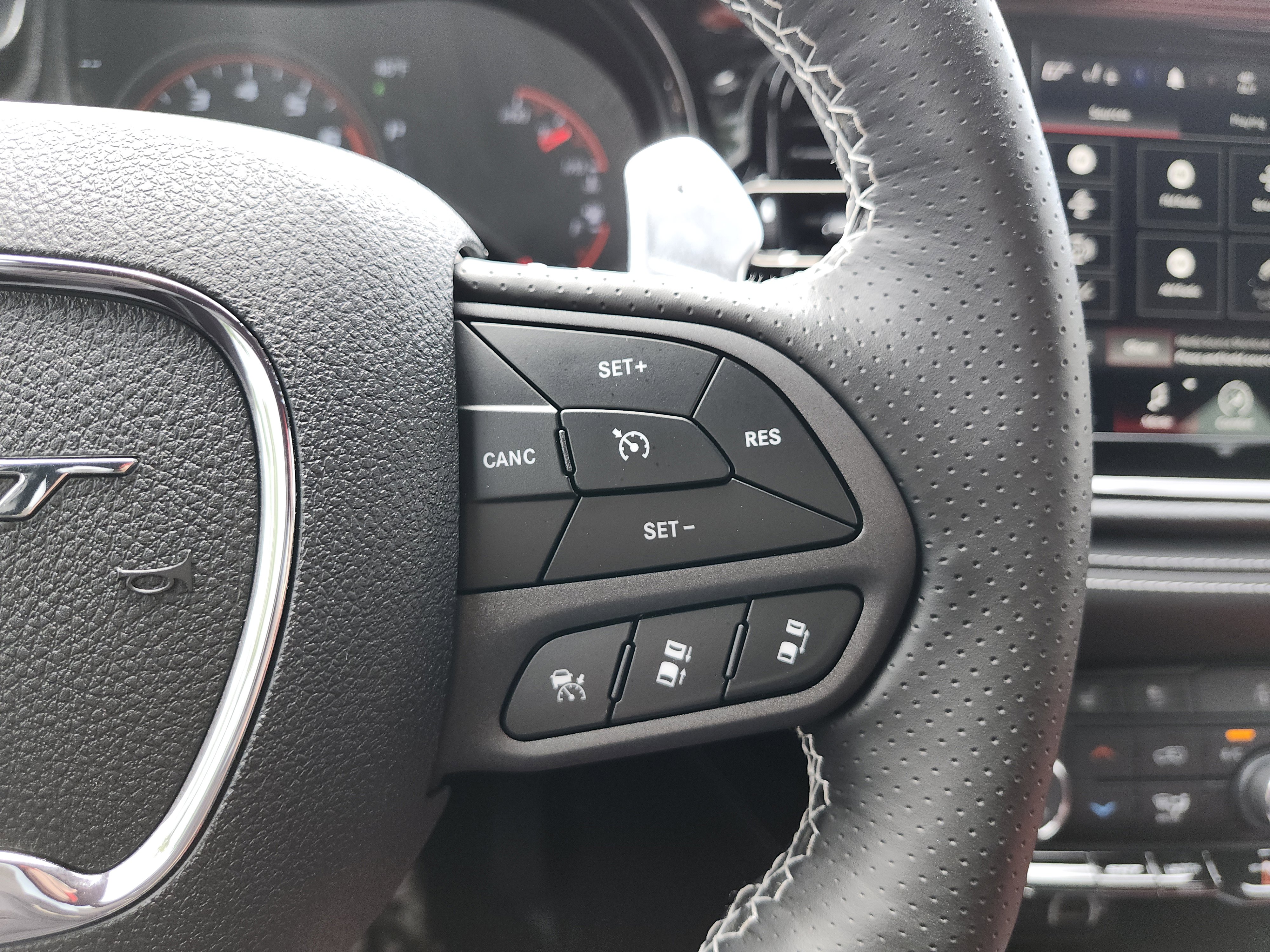 Used 2024 Dodge Durango SRT AWD/4WD image 40