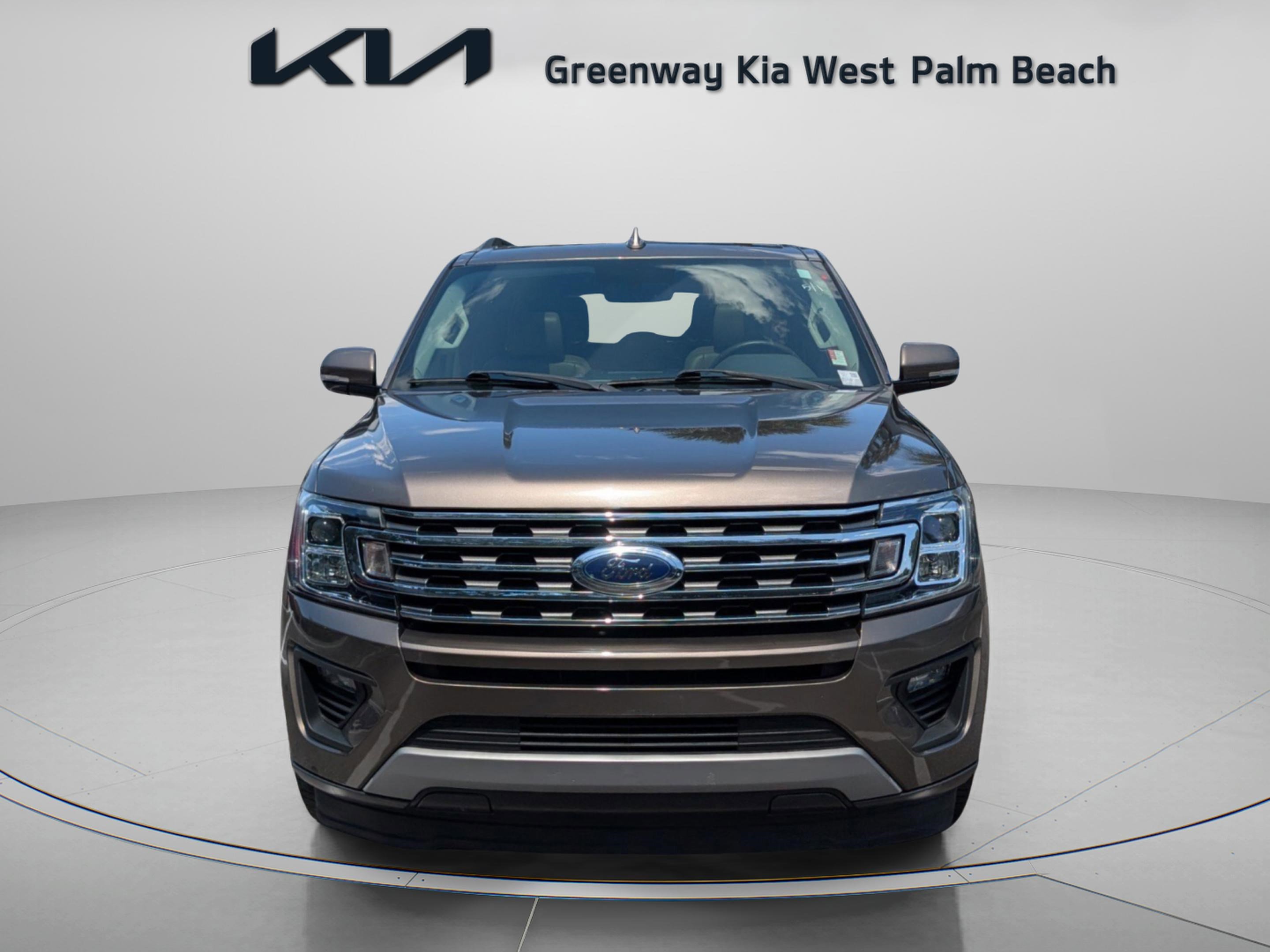 Used 2019 Ford Expedition Max XLT w/ Equipment Group 202A RWD image 3