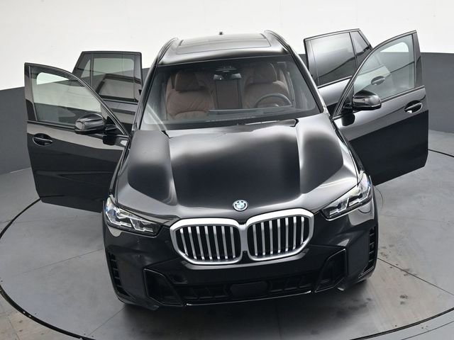 New 2026 BMW X5 xDrive50e w/ M Sport Package AWD/4WD image 37