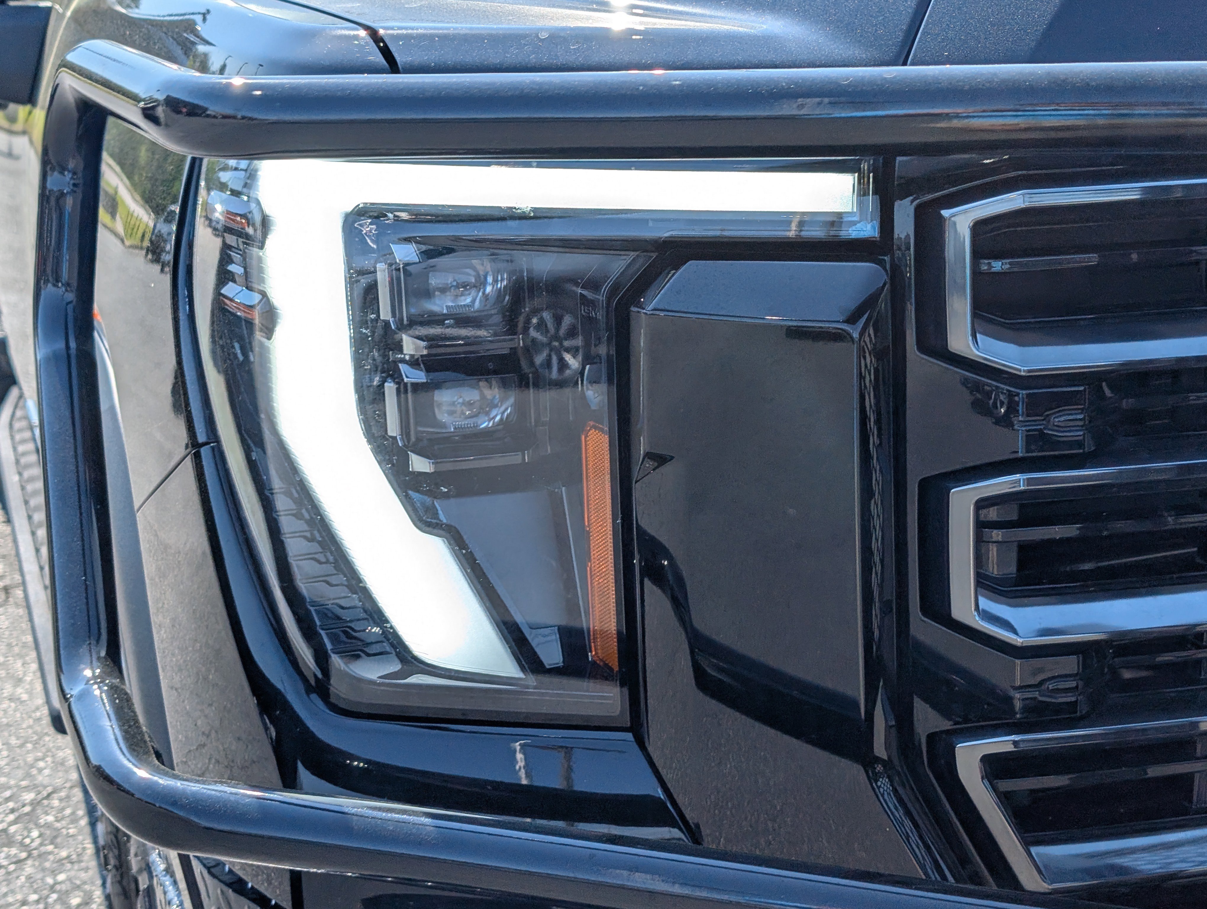 Used 2024 GMC Sierra 2500 AT4 w/ AT4 Premium Plus Package image 5