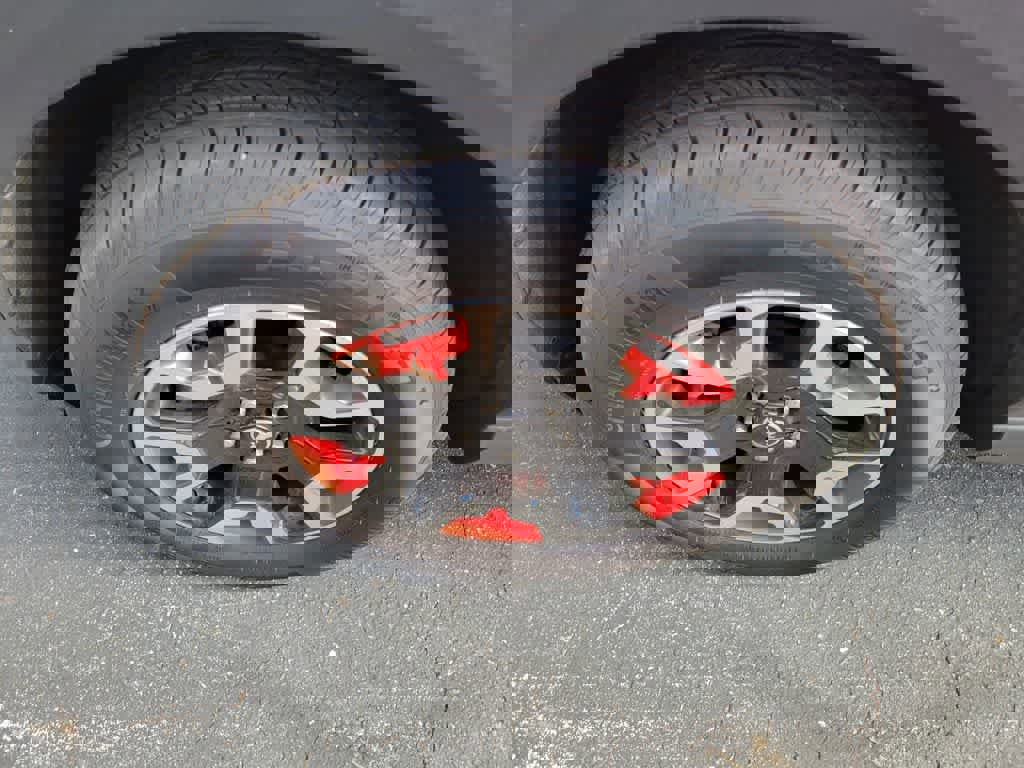 Used 2025 Ford Bronco Sport Free Wheeling w/ Convenience Package AWD/4WD image 2