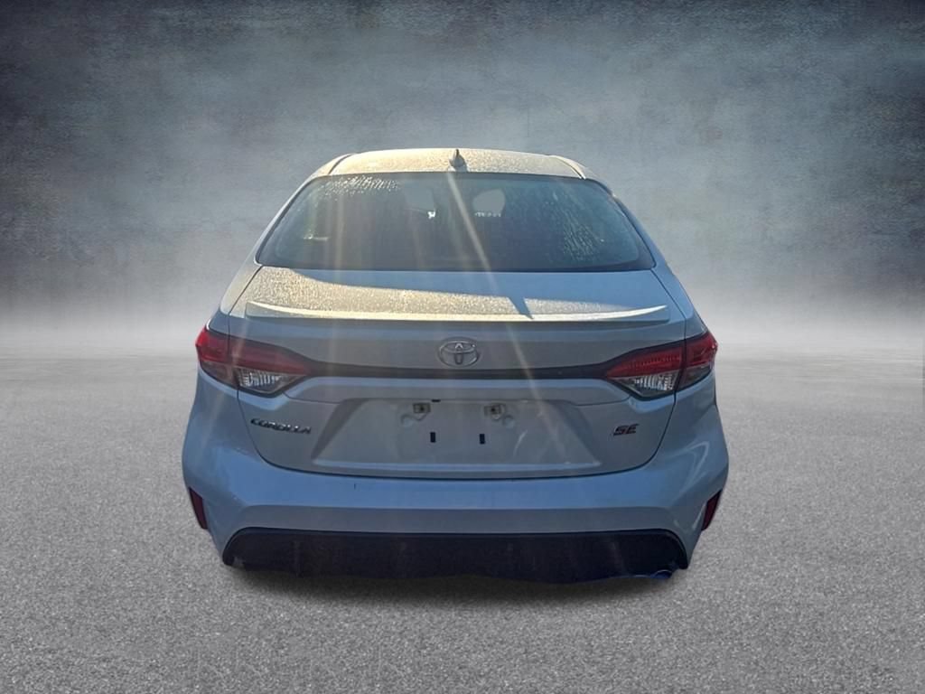 Used 2025 Toyota Corolla SE FWD image 5