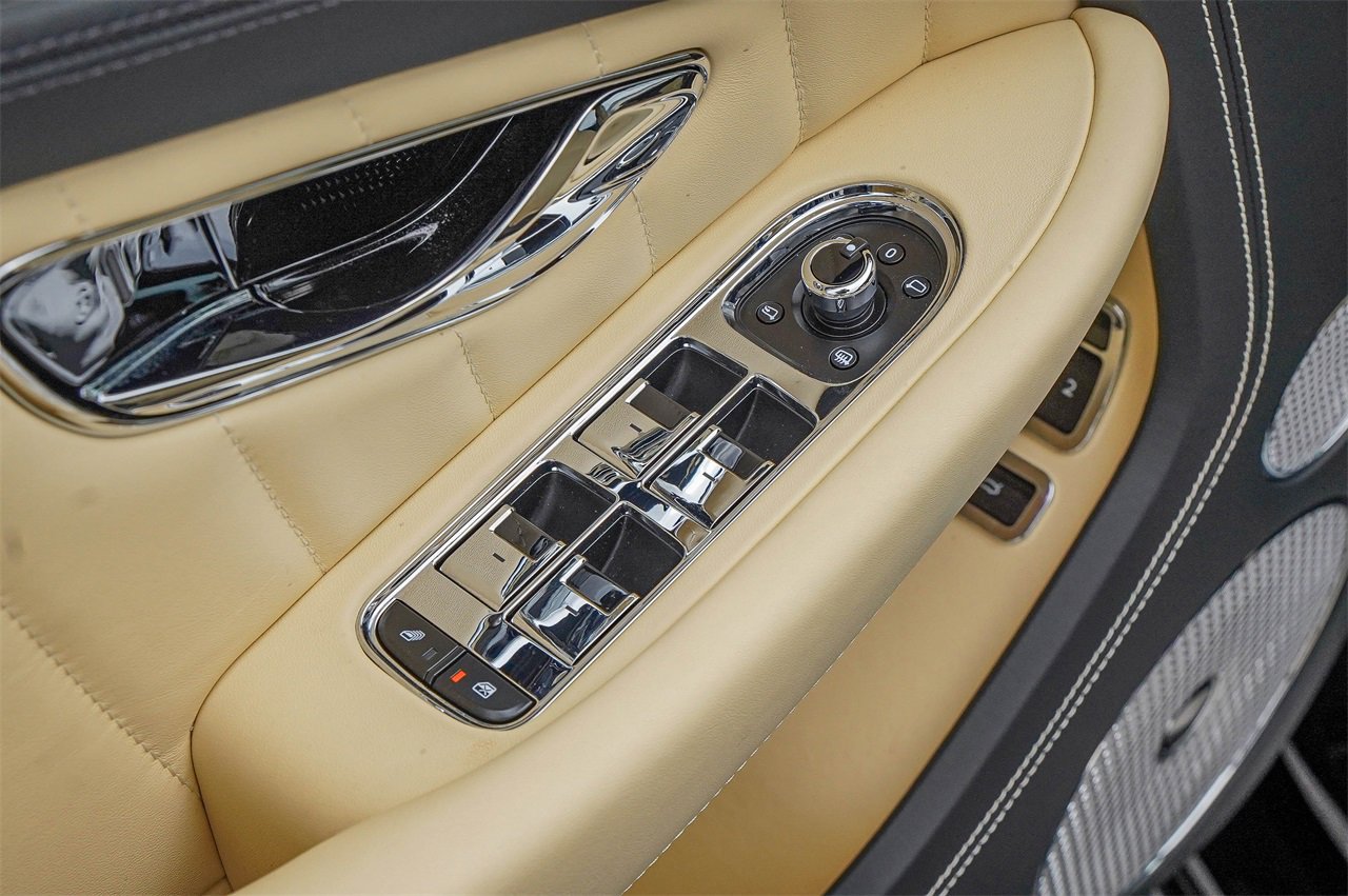 Used 2024 Bentley Continental GT image 37