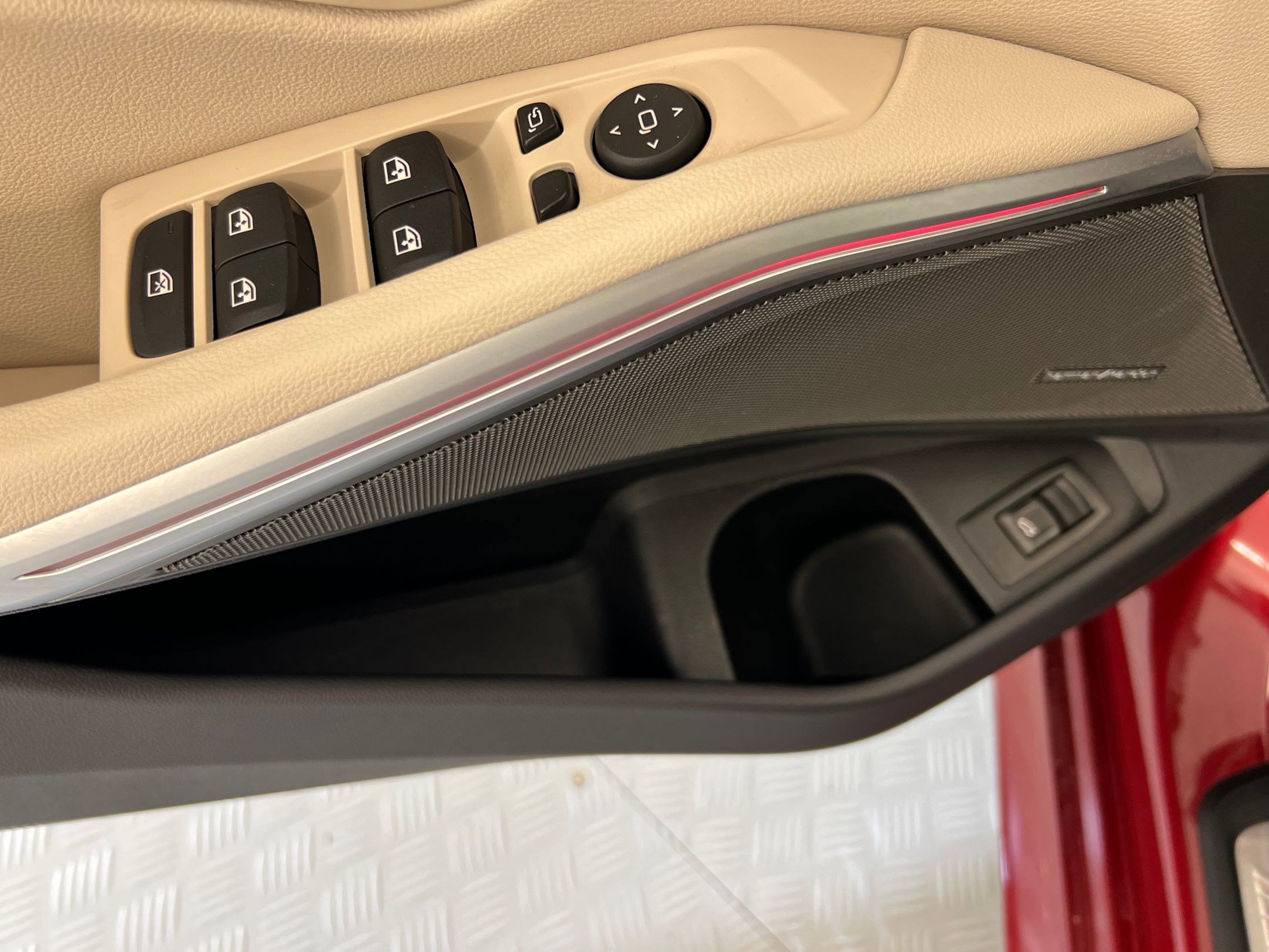 Used 2025 BMW M340i xDrive w/ Premium Package image 21