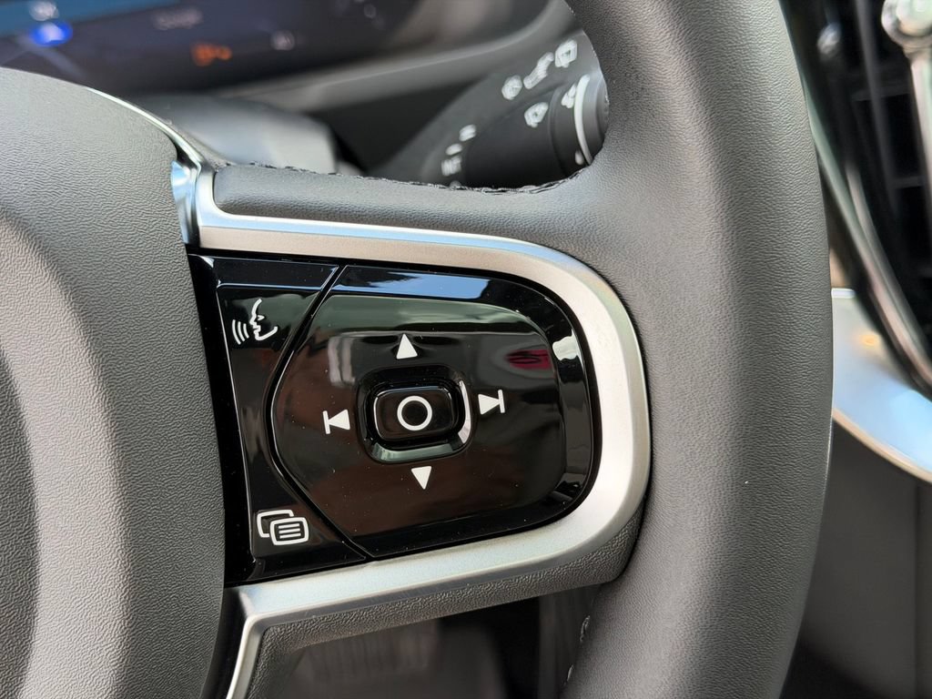 New 2026 Volvo XC90 B6 Plus AWD/4WD image 18
