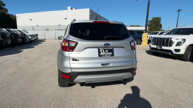 Used 2018 Ford Escape Titanium FWD image 8