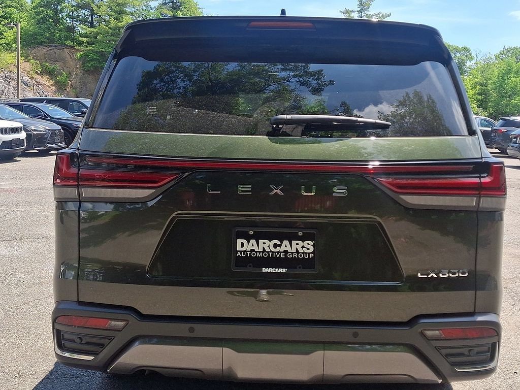 Used 2025 Lexus LX 600 4WD w/ Accessory Package (2T) image 5