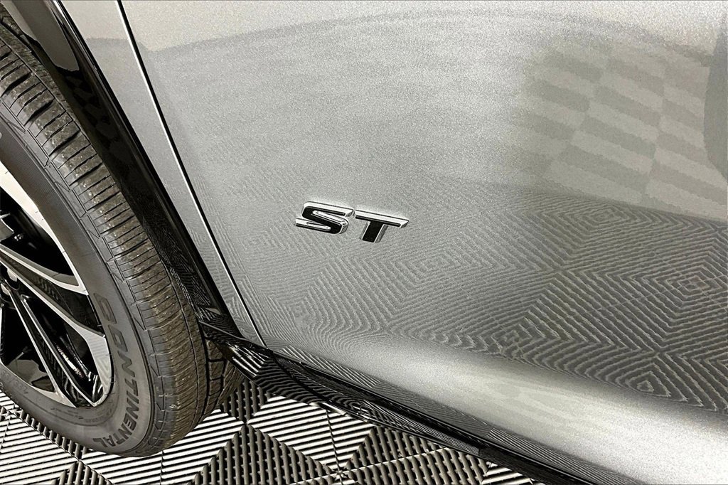 New 2026 Buick Enclave Sport Touring w/ Power Package image 10