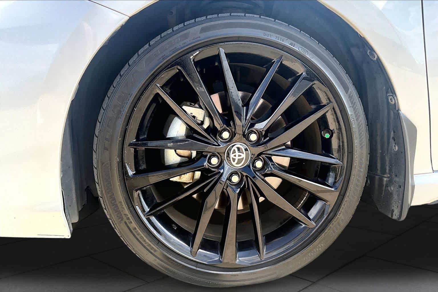 Used 2023 Toyota Camry XSE FWD image 11