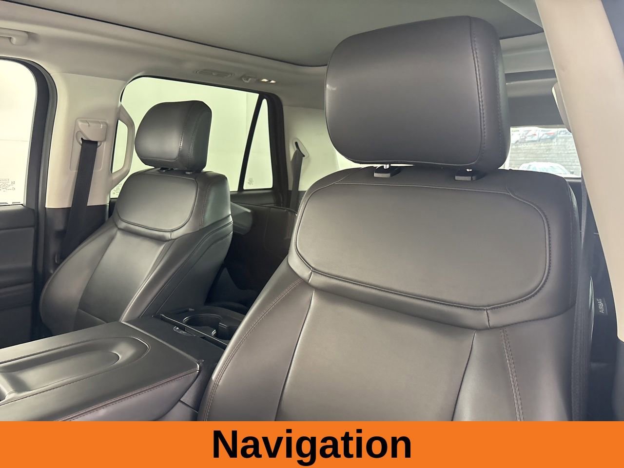Used 2025 Ford Expedition Max Active AWD/4WD image 11