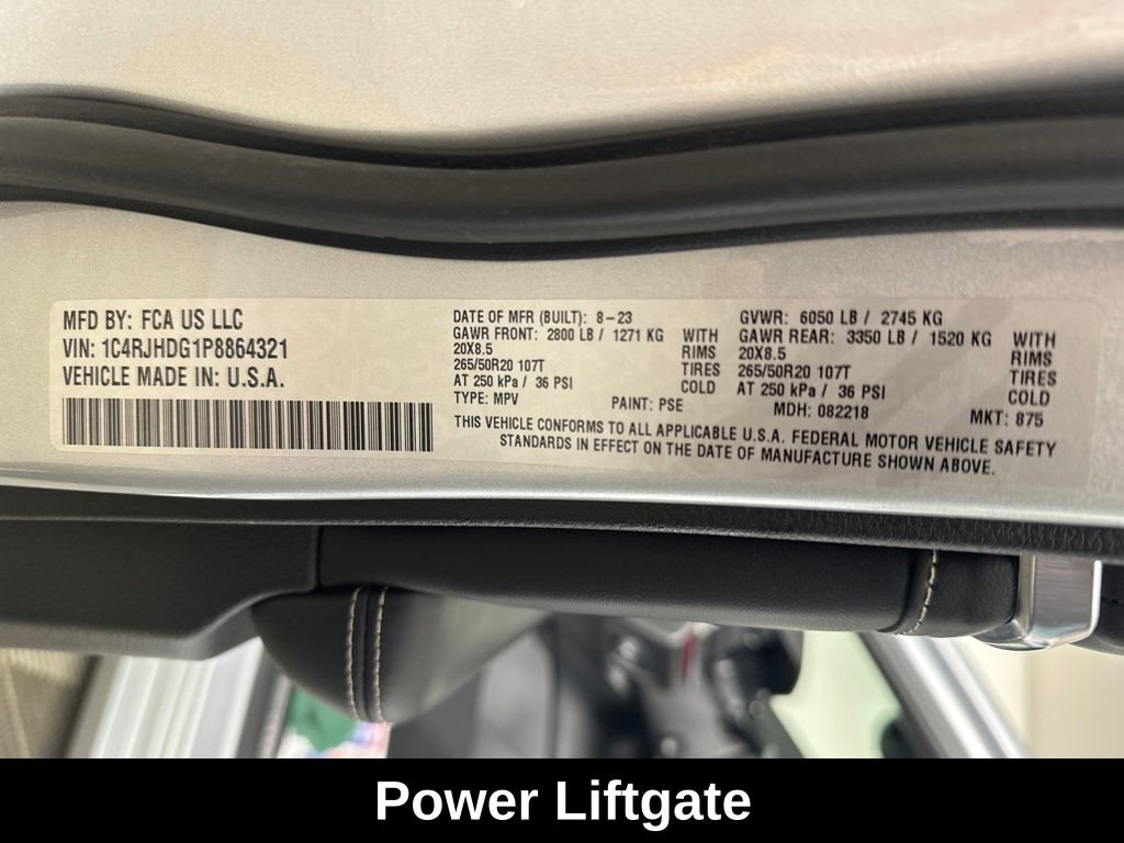 Used 2023 Jeep Grand Cherokee Overland w/ Luxury Tech Group IV image 14