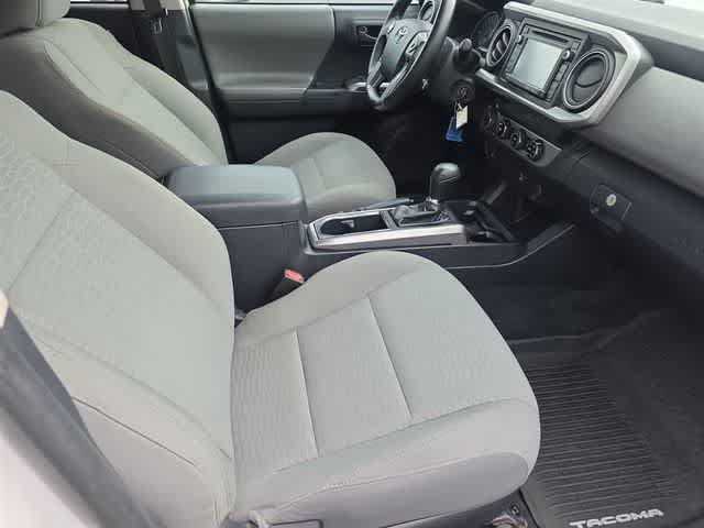Used 2017 Toyota Tacoma SR5 w/ Tow Package AWD/4WD image 47