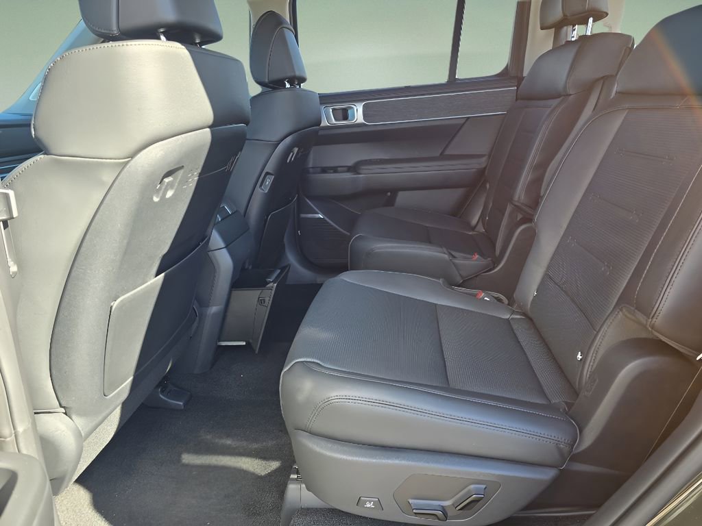 New 2026 Hyundai Santa Fe Limited image 13