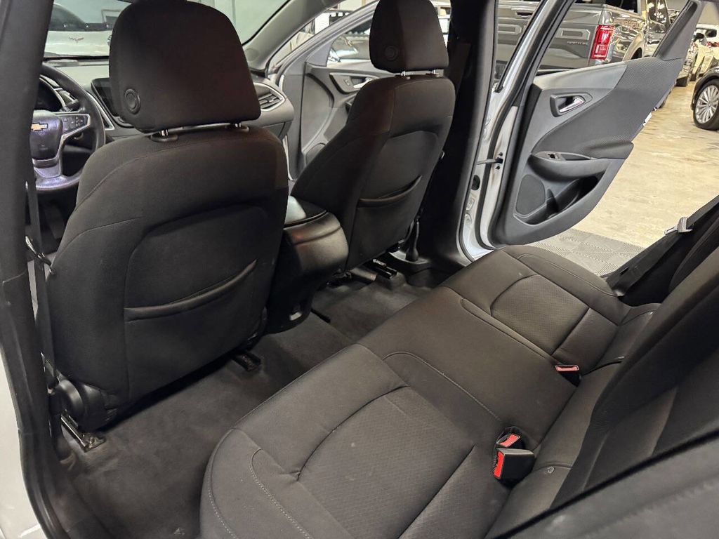 Used 2019 Chevrolet Malibu LS image 47