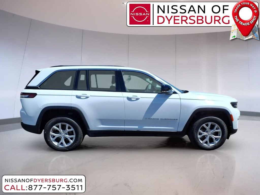 Used 2023 Jeep Grand Cherokee Limited image 2