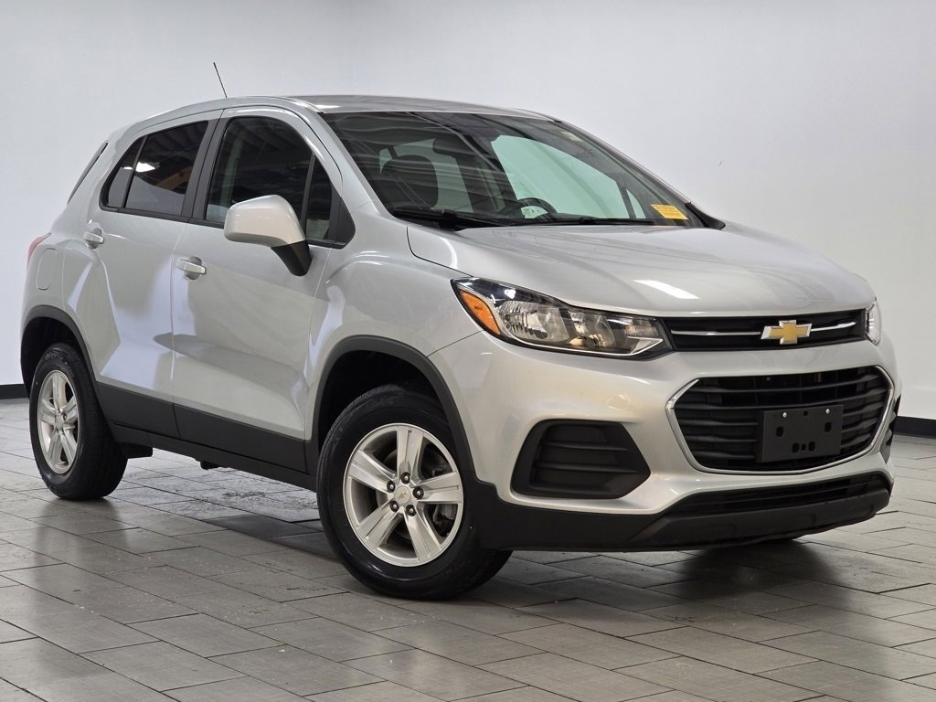 Used 2020 Chevrolet Trax LS w/ Tint and Cruise Package image 2