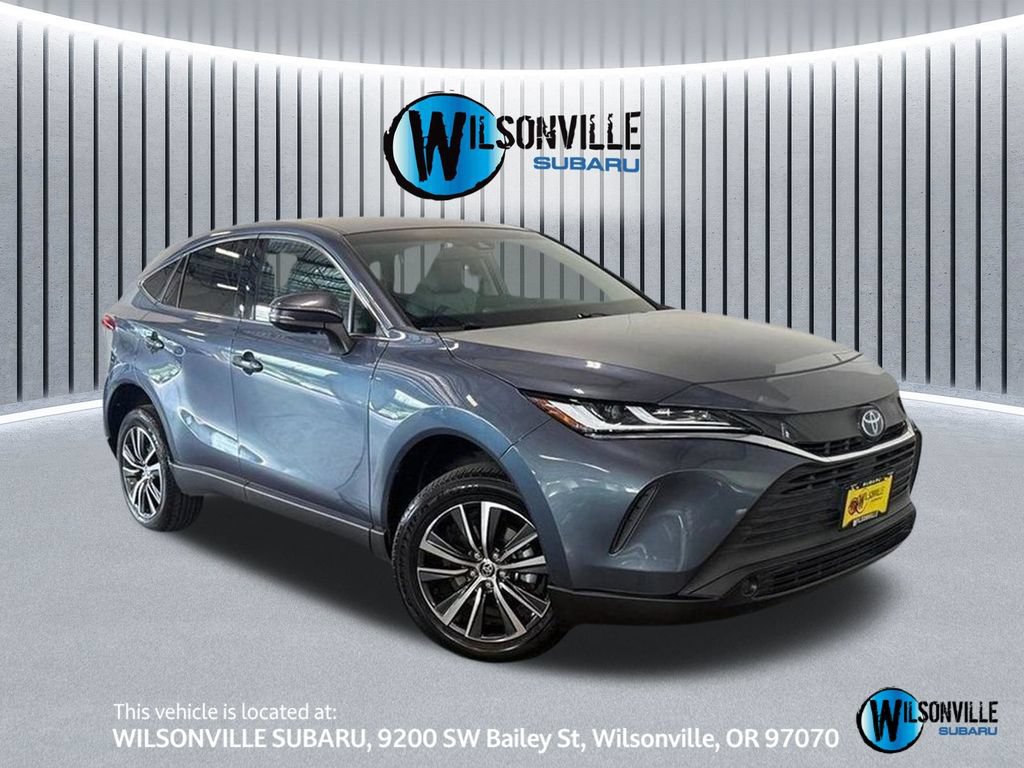 Used 2023 Toyota Venza LE AWD/4WD image 1