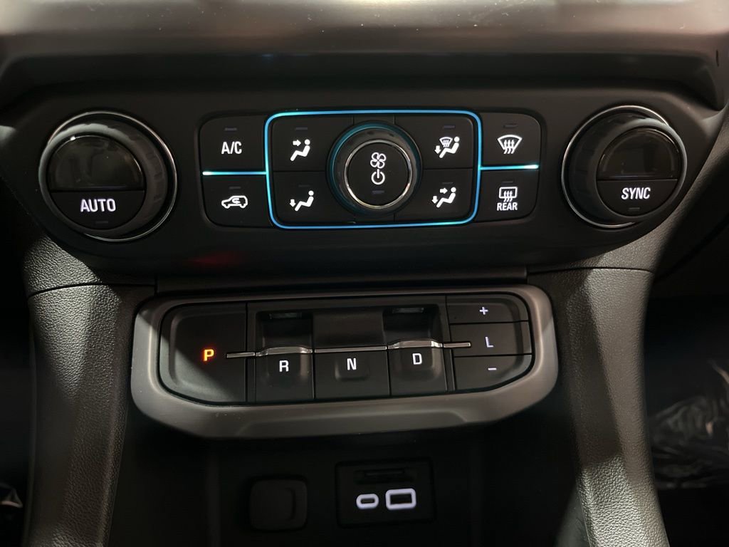 Certified 2023 GMC Acadia AT4 w/ Trailering Package AWD/4WD image 35
