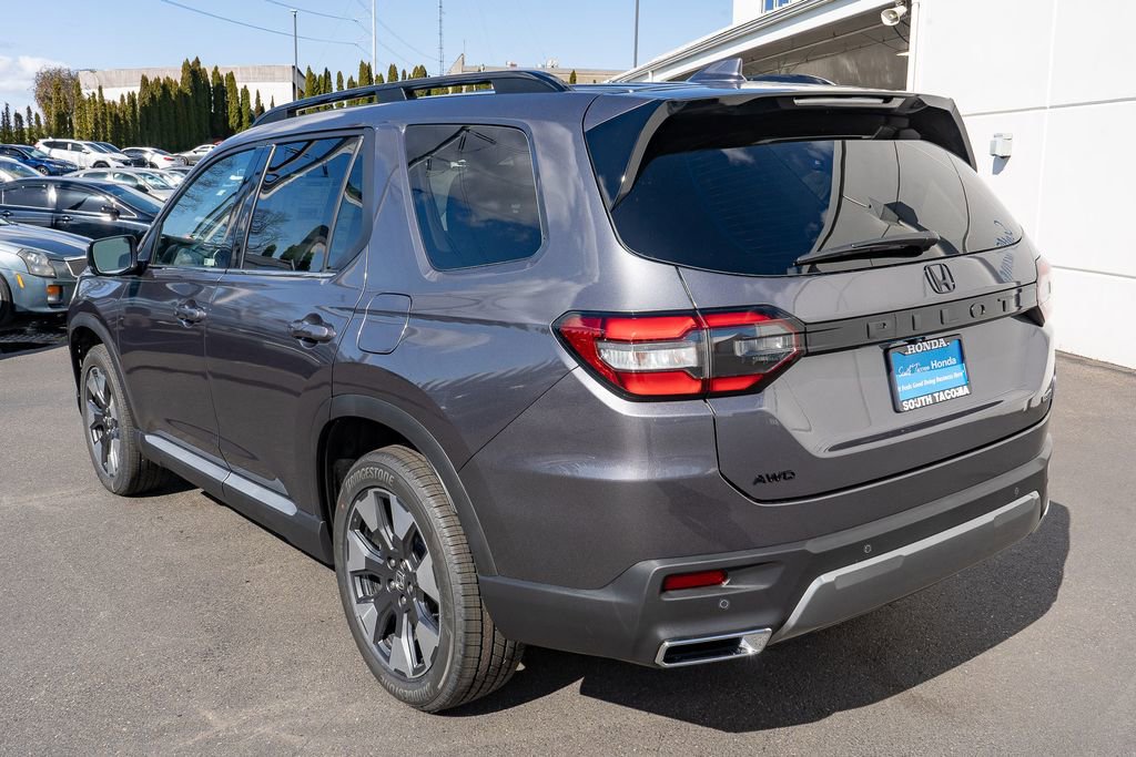 New 2026 Honda Pilot Touring image 8