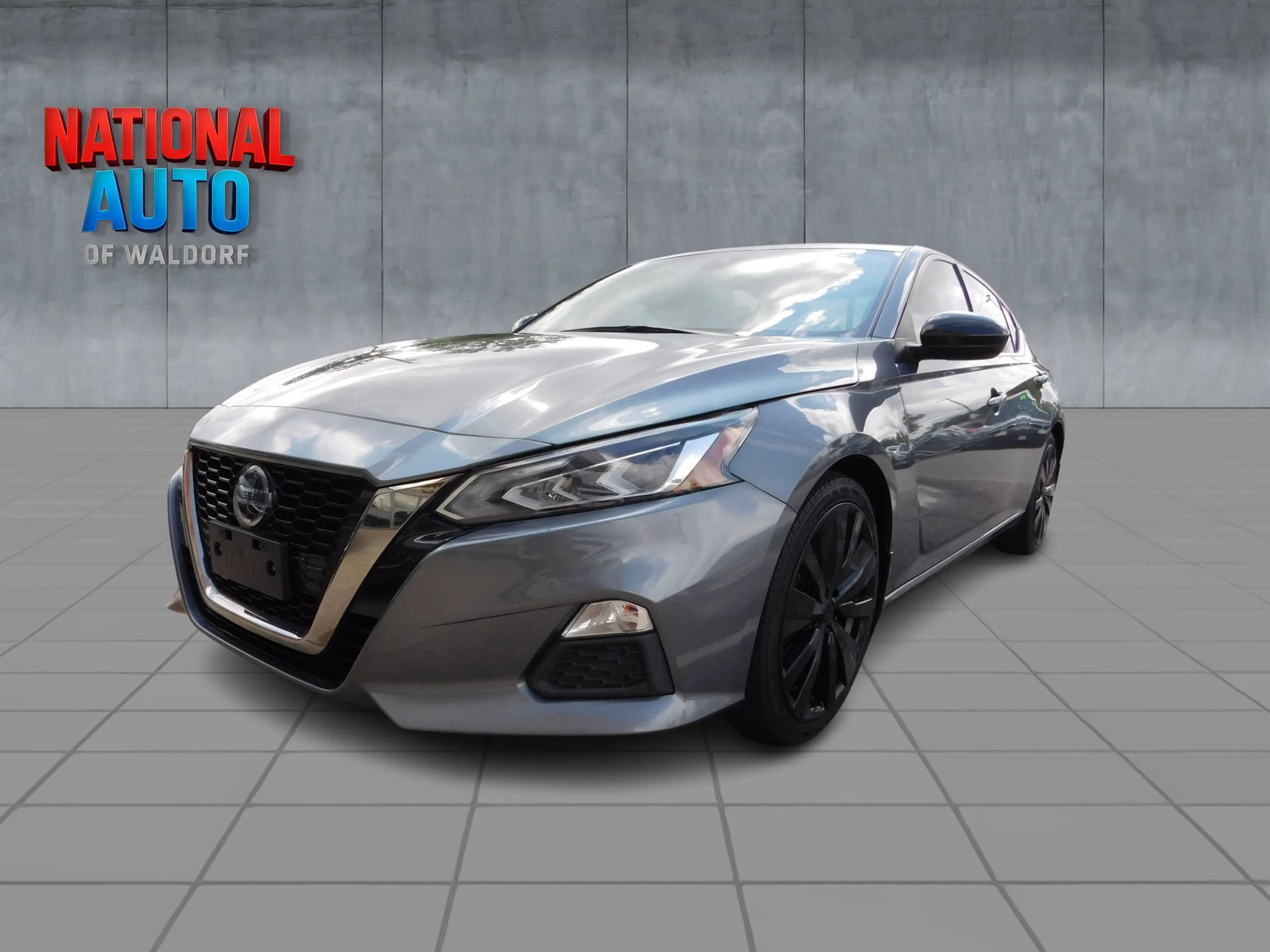 Used 2021 Nissan Altima 2.5 SR FWD image 3