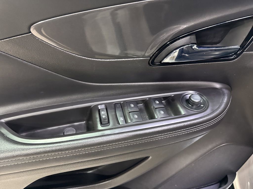 Used 2018 Buick Encore Preferred image 28