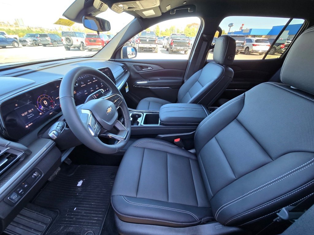New 2026 Chevrolet Traverse LT image 11