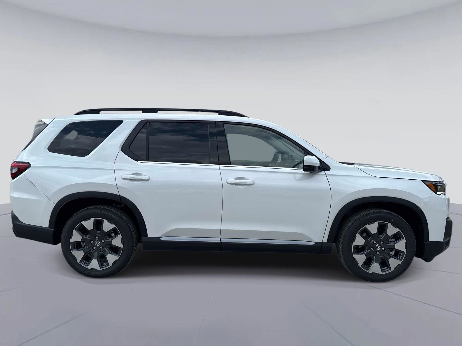New 2026 Honda Pilot Elite image 2